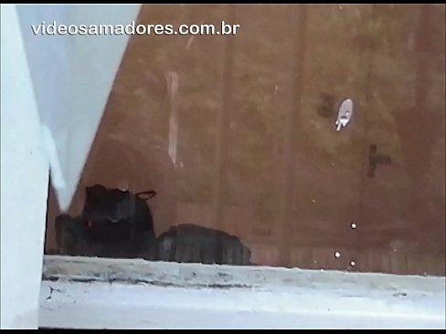 ❤️ Omu cornu chì fighjula a so fidanzata cù un altru tippu, registrendu un video di cazzo senza disturbà a coppia ❤ Pornografia russa à co.villagesexvideos.ru ﹏