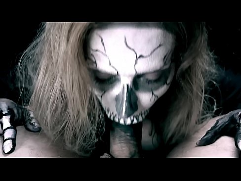 ❤️ Ragazza demonia chì succhia u cazzo cù a so bocca nera è ingoia cum. ❤ Pornografia russa à co.villagesexvideos.ru ﹏