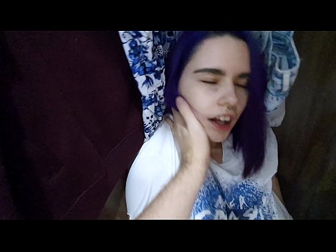 ❤️ Truvò a mo surella in l'armadiu è l'aiutò à cum ❤ Pornografia russa à co.villagesexvideos.ru ﹏
