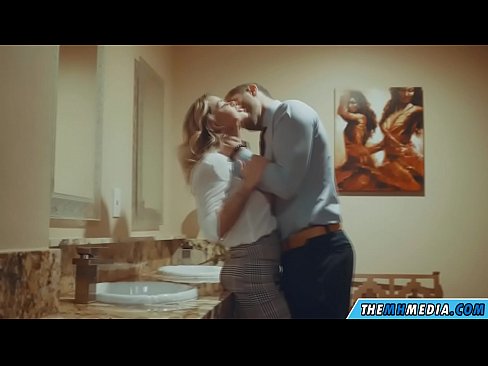 ❤️ Quandu una bionda tettona ti seduce in un bagnu publicu ❤ Pornografia russa à co.villagesexvideos.ru ﹏
